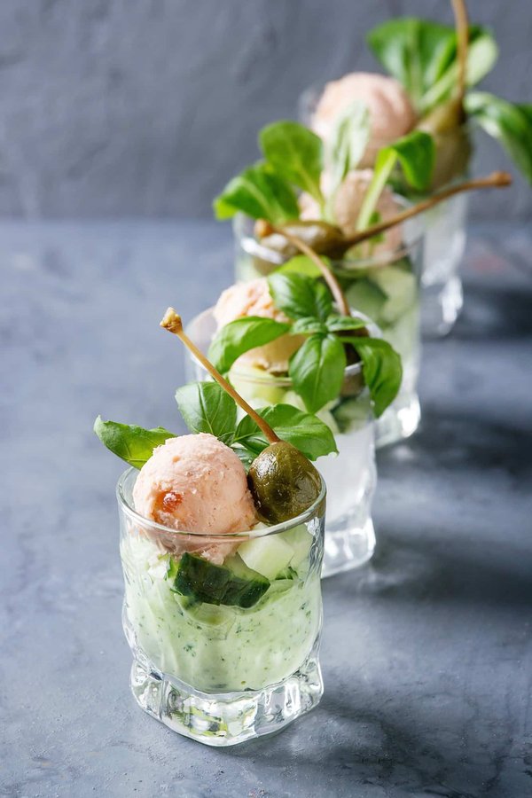 Quels sont les critères pour bien choisir un set de verrines pour des apéritifs chics?