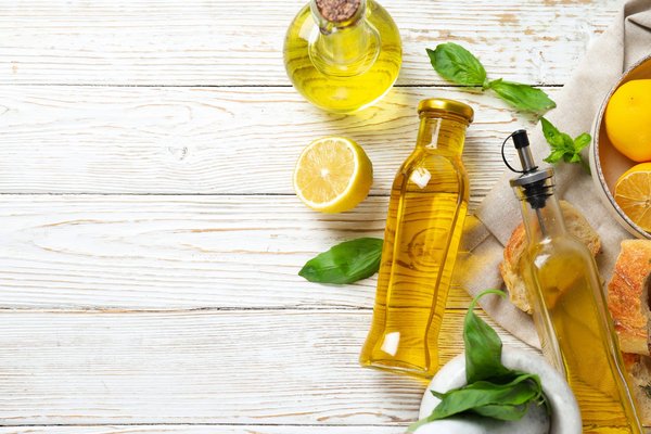 Quelles sont les meilleures techniques pour préparer des plats végétaliens qui ravissent tous les palais dans un restaurant éthique?